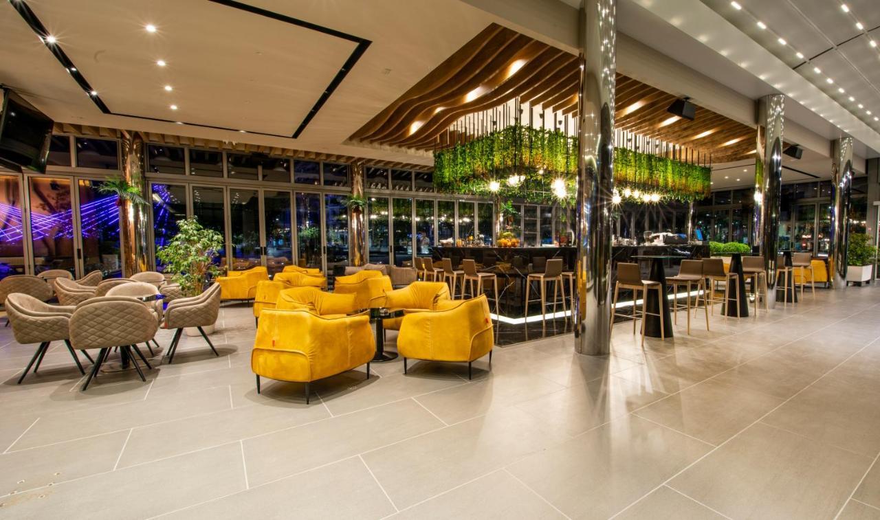 Hotel Fieri Eksteriør billede