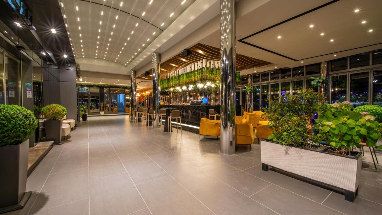 Hotel Fieri Eksteriør billede